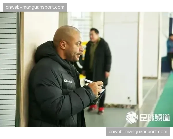 教练课程:英足总开设专项培训,强调青少年阶段传中技术的基础训练 教练课程:英足总开设专项培训,强调青少年阶段传中技术的基础训练