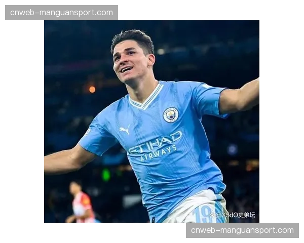 战术分析：阿尔瓦雷斯如何在前腰新位置盘活曼城进攻