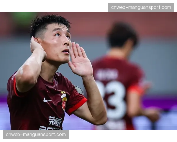武磊领衔海港攻击群备战京津德比，医疗组确认其肌肉疲劳已缓解
